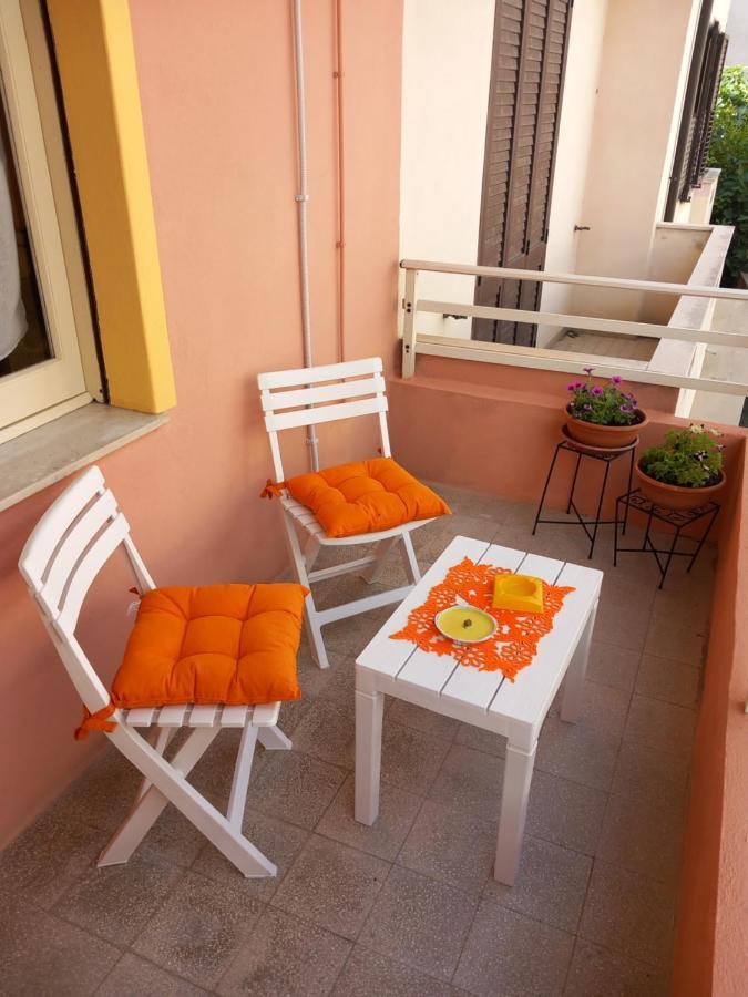 Bed and Breakfast Divina Cuspide Guspini Exterior foto
